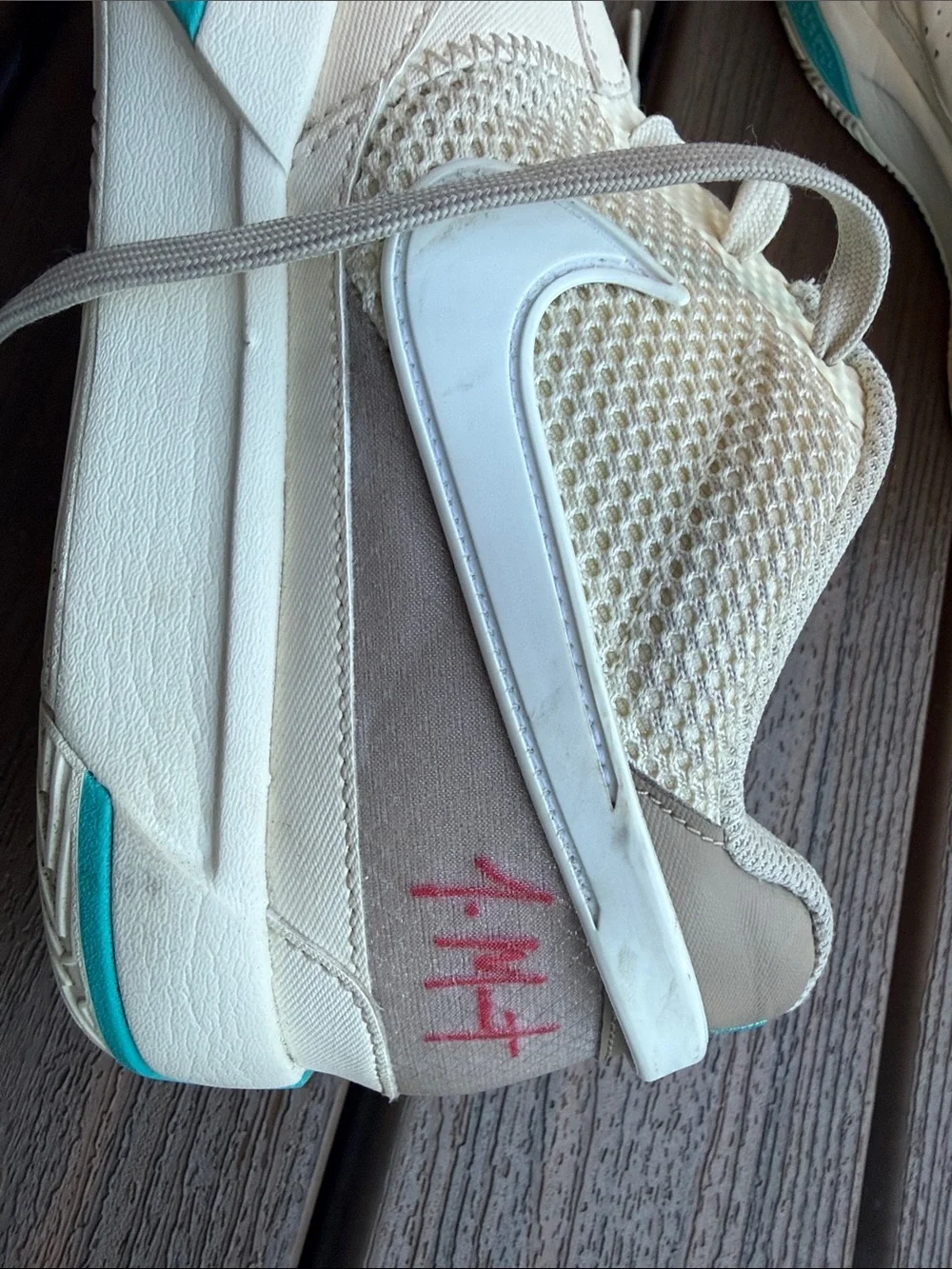 Nike Men's White and Teal Athletic Shoes